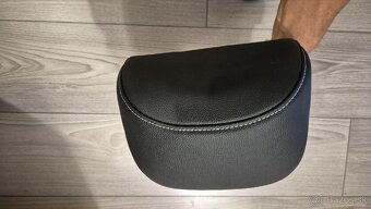 Hlavová opierka z Kia XCeed 2023 - 4