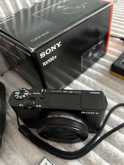 Sony Cyber-shot DSC - RX100 M5A - 4