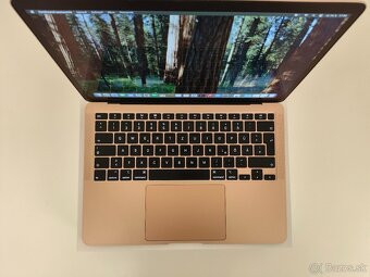 MacBook Air 2020 | i7 • 8GB • 256GB SSD - 4