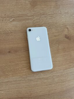 iPhone 8 – 64 GB, strieborný - 4
