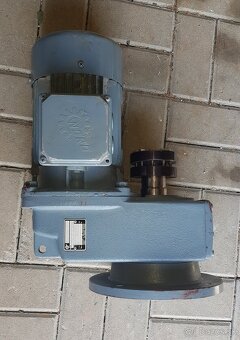 Motor s převodovkou Nord - 4