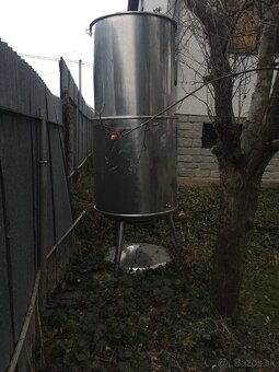 Predám nerezovú nádrž 1500l - 4