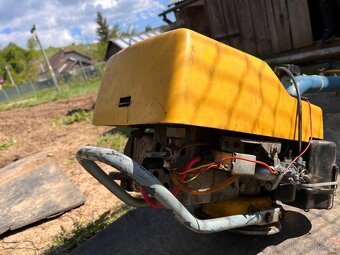Motor AGZAT - 4