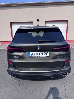 Predám BMW X5 xDrive30d - 4