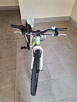 Predám detský bicykel 24kola Kellys biely - 4