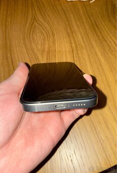 Apple iPhone 15 Pro 128 GB - 4