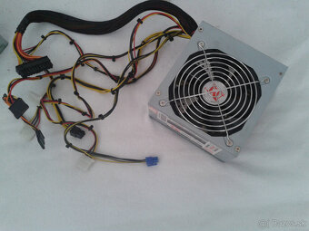 pc zroje 24+4pin 10e 24+4+6pin 15e - 4