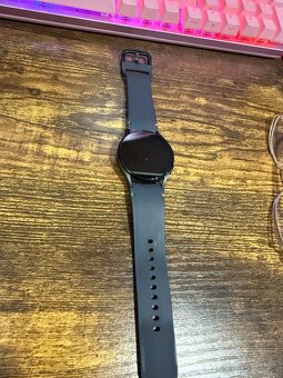 Samsung Galaxy Watch FE - 4