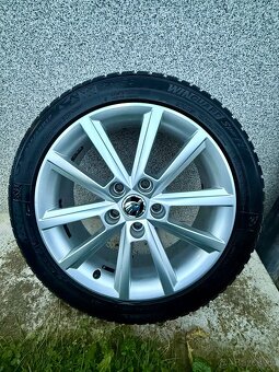 Škoda original R17 zimne gumy - 4
