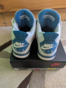 Jordan 4 Military Blue - 4