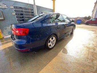 volkswagen jetta 1.2 tsi 77kw Limited Edition - 4