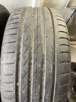 Nokian 245/50R18 - 4
