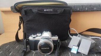 olympus om-d e-m10 mark ii - 4