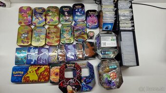 Predám kolekciu Pokémon TCG doplnkov a karier - 4