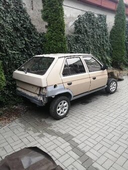 ŠKODA FAVORIT - 4