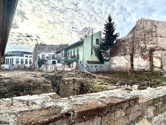 REZERVOVANÉ Pozemok v HISTORICKOM CENTRE Košíc - 4