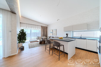 BOSEN | Moderný 4 izbový bungalov s bazénom, ul. Karasová, S - 4