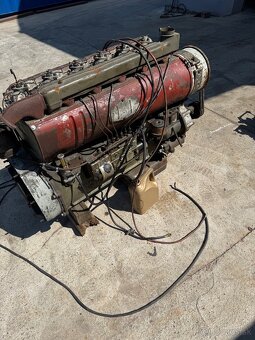 Motor V3S Pv3s - 4