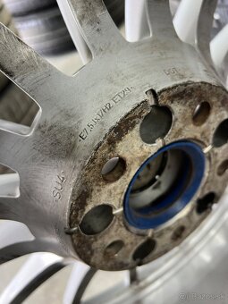5x112 R17 225/45 - 4