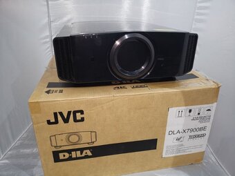 JVC DLA-X7900BE – Referenčný 4K projektor pre domáce kino - 4