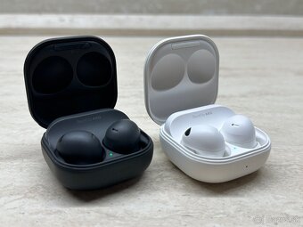 Samsung Galaxy Buds 2 Pro - 4