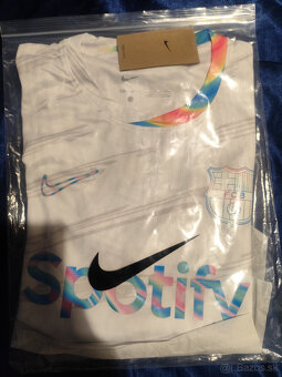 Dres Fc Barcelona Biely Farebný Unikátny Zberateľský Nový - 4