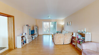 Na predaj rozmerný rodinný dom s pozemkom 2480 m2 v Dubnici - 4