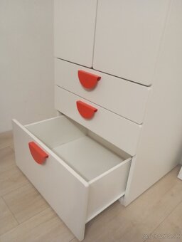 skriňa Ikea Smastad - 4