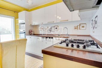 Moderný 3-izbový byt s výhľadom na Karpaty a balkónom,... - 4