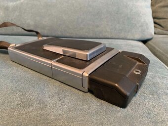 Predám instantný fotoaparát Polaroid SX70 Sonar - 4