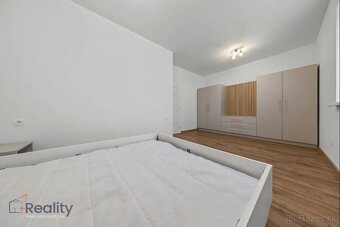 Zariadený byt v novostavbe na predaj - 4