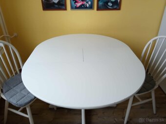 Kuchynský stôl + 4 stoličky - 4