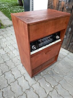 Staré rádio s gramofónom Resprom - 4
