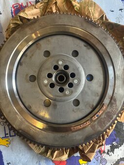 PREDÁM ZOTRVAČNIK NA IVECO DAILY 2.3hpi - 4