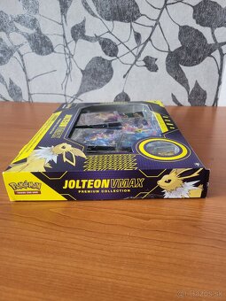 Jolteon Vmax premium collection .Pokémon - 4