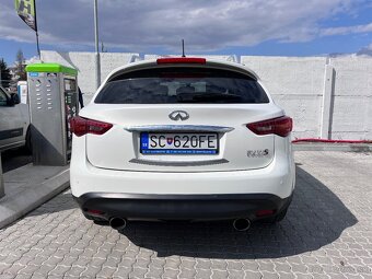 Infiniti FX37S Prémium - 4