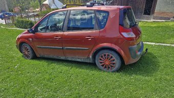 Renault Megane Scenic 1.6 Benzín - 4