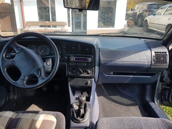 Predám VW Passat r.v. 1994 - 4
