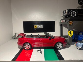 Audi A4 3.0 1:18 - 4