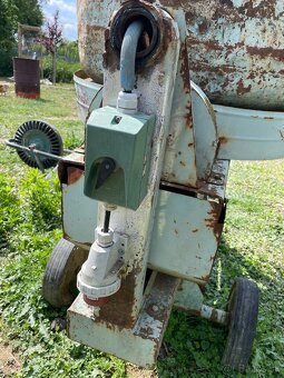 Miesacka 250L - 4