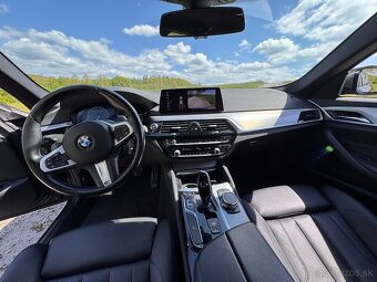 BMW rad 5 Touring 530d xDrive A/T 195 kW - 4