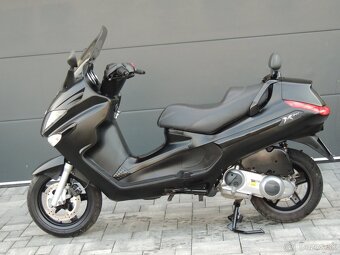 PIAGGIO X EVO 125 2015 20 tis.km - 4