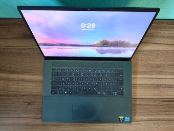 Inspiron 7620 i7 • 32GB • RTX 3060 - 4