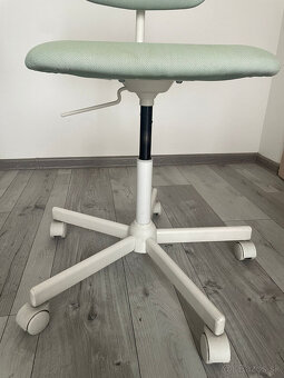 stolička na kolieskach - 4