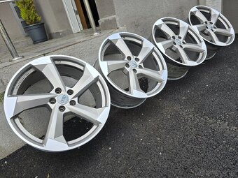 kolesá Audi A8 5x112 r20 Turbine,Rotor S-Line Matte Grau - 4