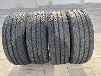 Predám 4ks pneu Continental VAN Contact 215/65 R16 - 4