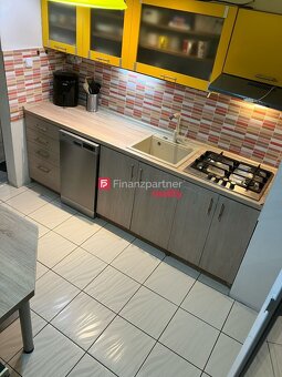 Na predaj krásny zrekonštruovaný 3 izbový byt Senica - 4