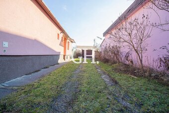 REZERVOVANÉ - Na predaj 4-izbový rodinný dom v Rimavskej Sob - 4