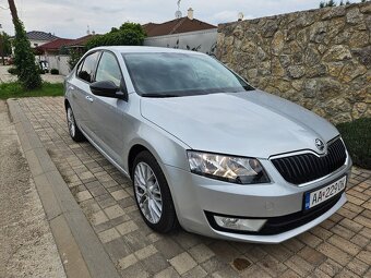 Škoda Octavia 1.6 TDI Active - 4