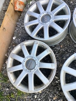 4ks alu disky orig. Audi 5x112 r18 4ks 160 euro - 4